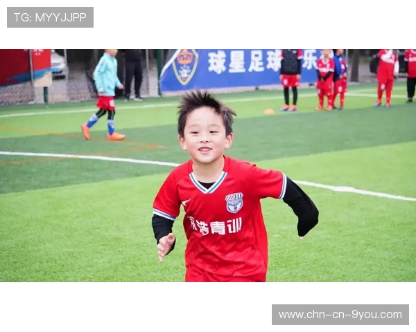 足球俱乐部在青训中提供学业辅导确保球员教育水平同步提升，足球俱乐部青训简介